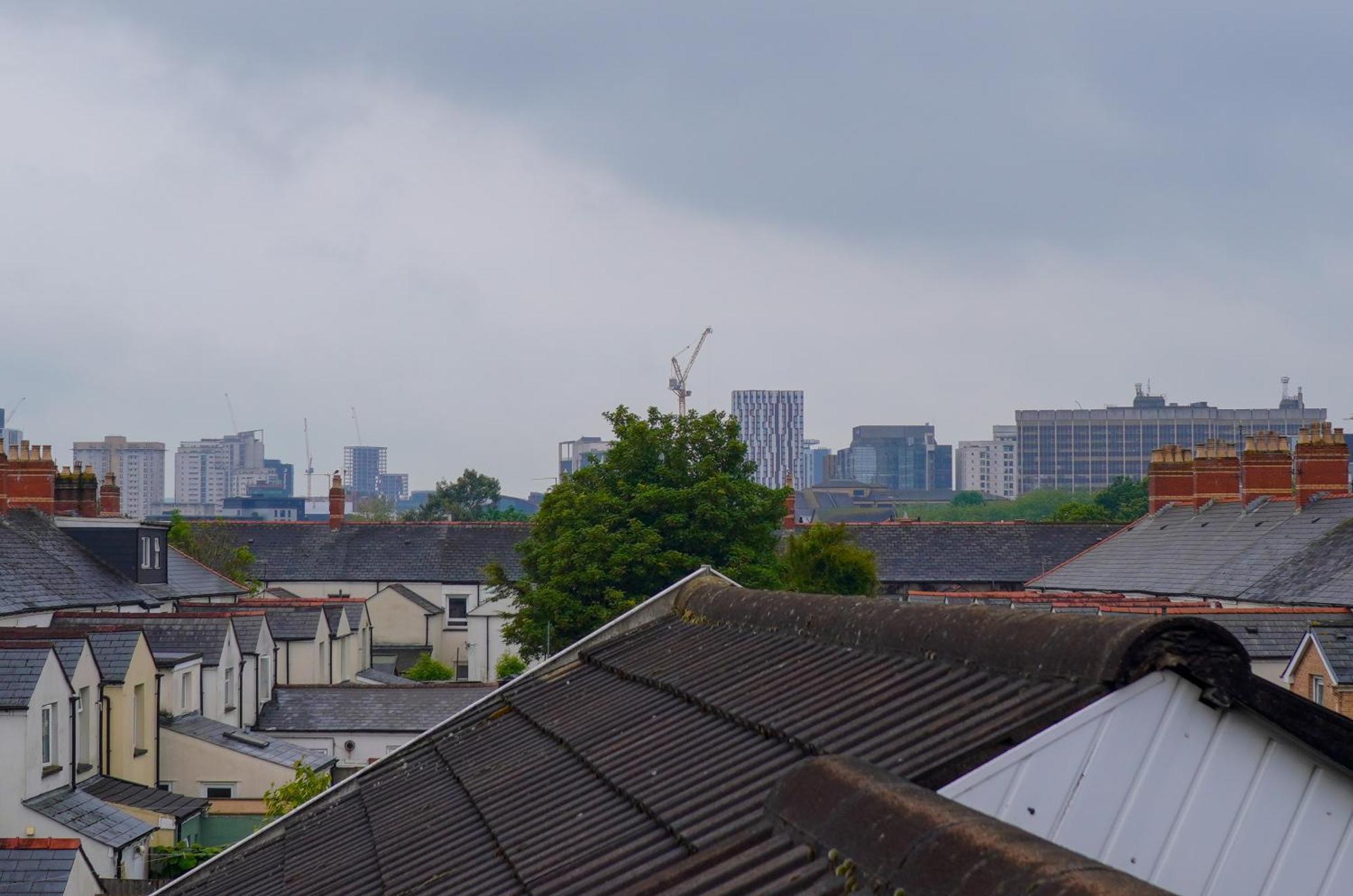 Modern Apartments Near Cardiff City Centre מראה חיצוני תמונה