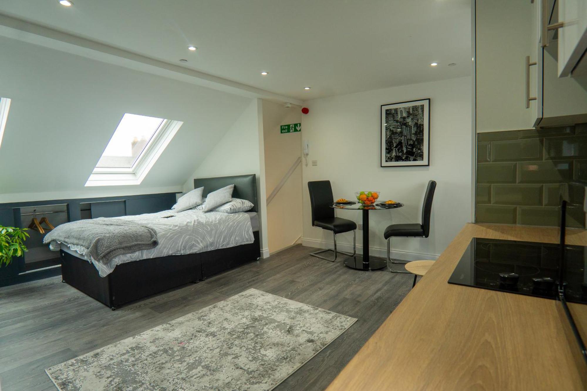 Modern Apartments Near Cardiff City Centre מראה חיצוני תמונה