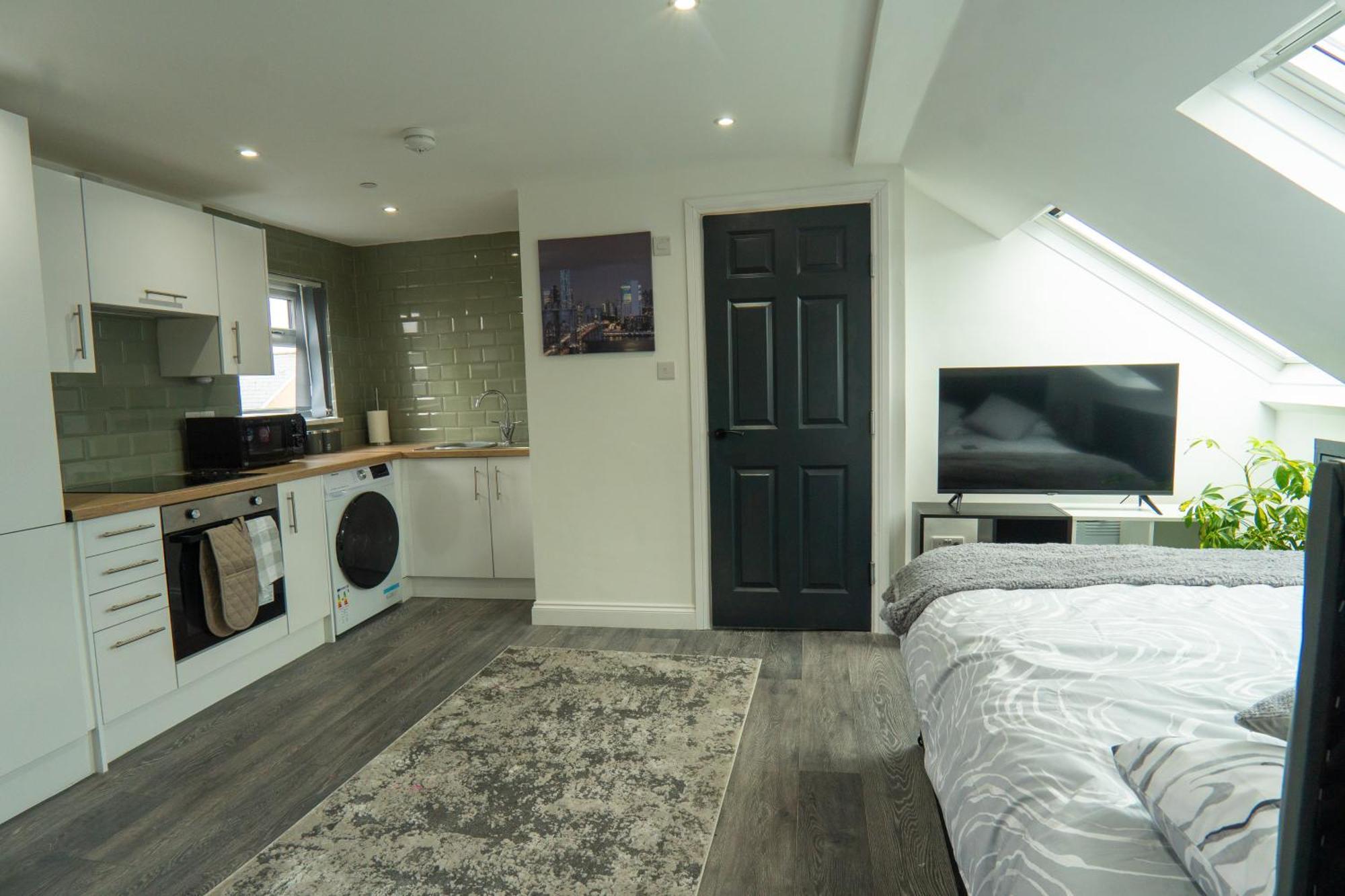 Modern Apartments Near Cardiff City Centre מראה חיצוני תמונה